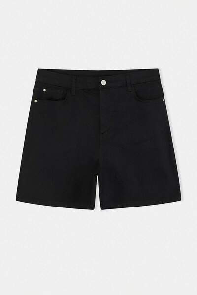 Trendyol Curve Nicht verblassende schwarze Denim-Shorts mit hoher Taille, Str...