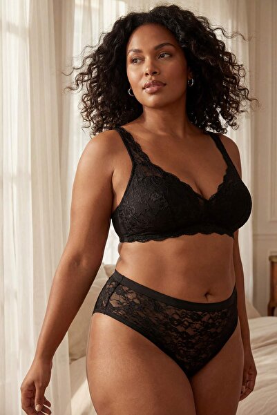 Trendyol Curve Pachet multicolor de 3, dantelă chiloți de mărime mare TBBSS26...