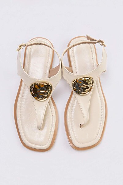 TRENDYOL SHOES Λευκά Γυναικεία Σανδάλια TAKSS26SD00022