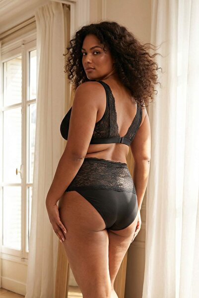 Trendyol Curve Μαύρο Σετ Εσωρούχων Μεγάλου Μεγέθους Δαντέλα τεμαχίων TBBSS26D...