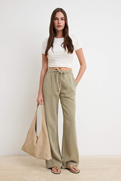 Συλλογή Trendyol Χακί πιο βιώσιμο 100% Tencel ™   Τζιν με ελαστική μέση TWOSS...