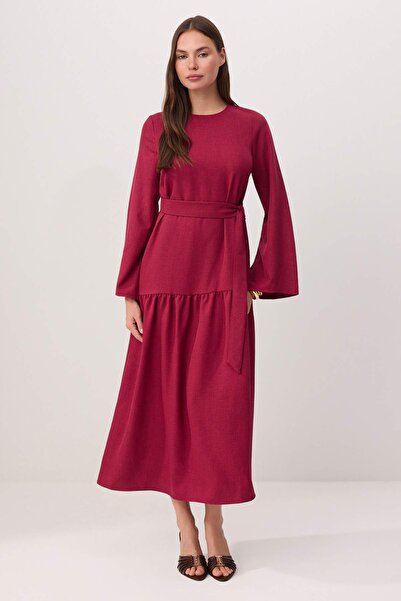 Trendyol Modest Φόρεμα και ολόσωμη φόρμα με ζώνη σε χρώμα δαμασκηνί, χωρίς φό...