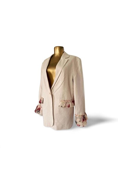 MDY-marketplace Beige jacket with floral detail
