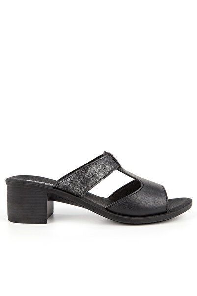 Muya شبشب نسائي بكعب تشريحي من Ceria