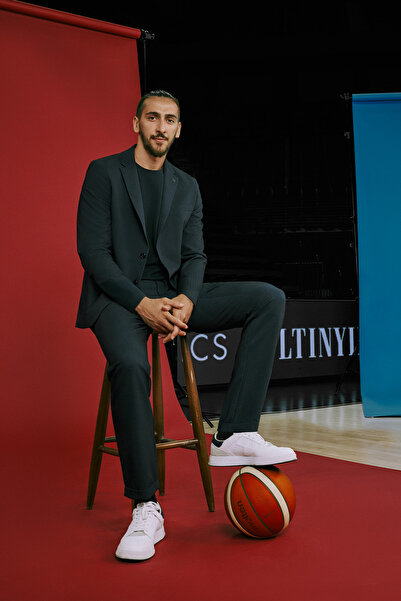 ALTINYILDIZ CLASSICS Ανδρικό κοστούμι με ριγέ τσέπες σε μονόχρωμο μπλε ναυτικ...