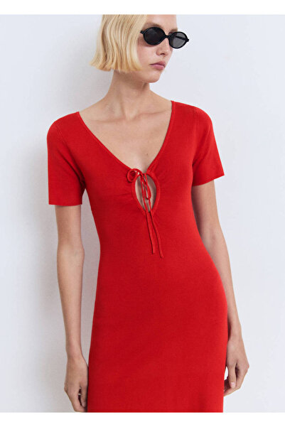 MANGO Woman Rochie din tricot cu guler detaliat cu șireturi