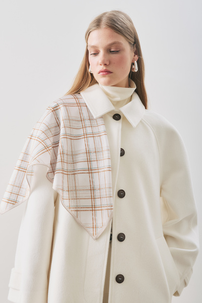 Manuka Φουλάρι με σχέδιο μεσαίου μεγέθους σατέν NOVEL CREAM