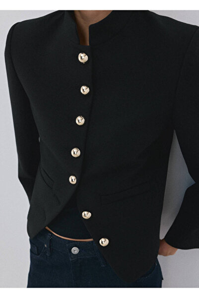 MANGO Woman Mücevher düğmeli hakim yakalı ceket