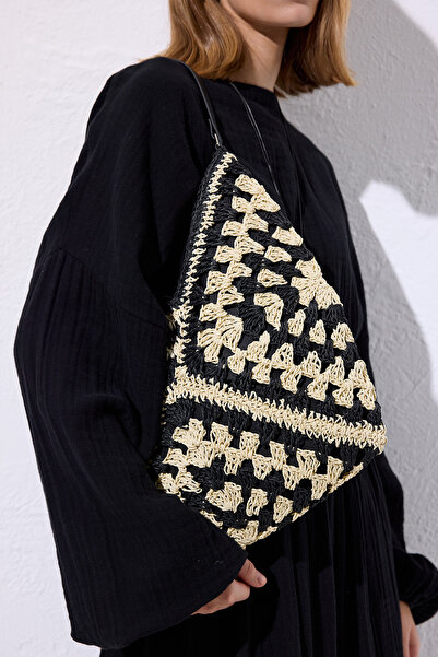 Manuka Ψάθινη τσάντα με μαύρο σχέδιο