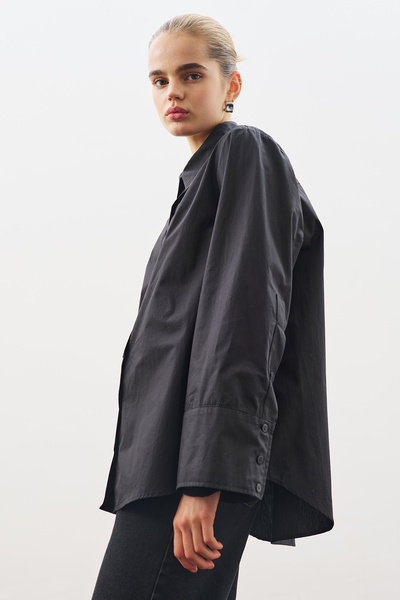 Manuka ΚΛΑΣΙΚΟ ΠΟΥΚΑΜΙΣΟ ΜΕ ΦΑΡΟΥΣΤΕΣ ΜΑΝΤΡΕΣ ΜΑΥΡΟ