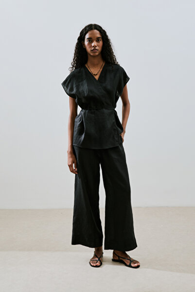 Manuka ΛΙΝΟ ΜΠΛΟΥΖΑ ΧΩΡΙΣ ΜΑΝΙΚΙΑ ΜΑΥΡΟ