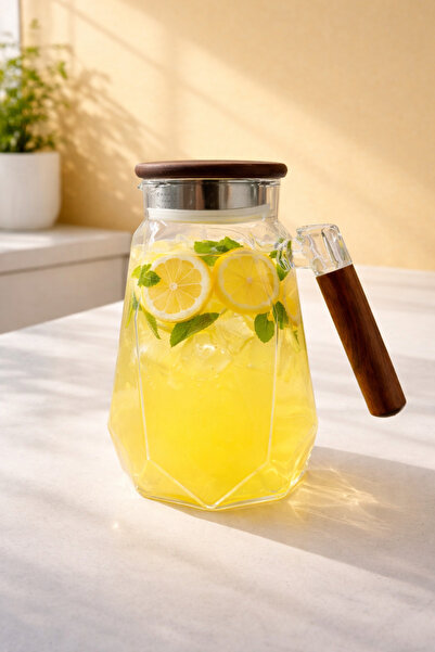 Maloria Şık Şekilli, Akasya Kapak ve Saplı Cam Sürahi | 1800ml