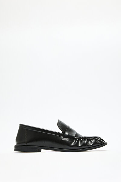 LUTVELIZADE Loafer 2517 - Classic Leather Look Oval Toe Black Women's Loafer