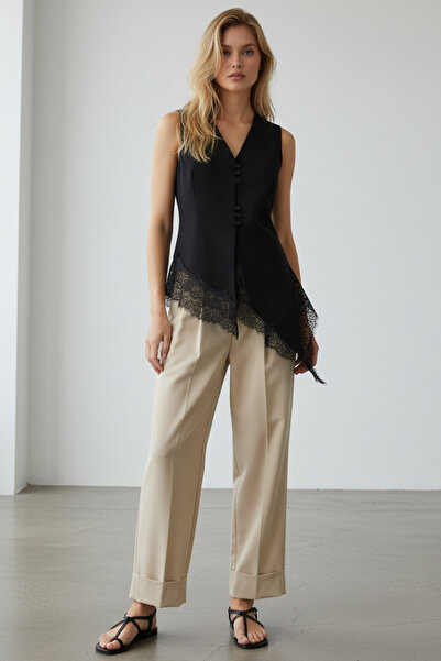 Trend Alaçatı Stili Μαύρο υφαντό γιλέκο με δαντέλα και λεπτομέρειες, με λαιμό...