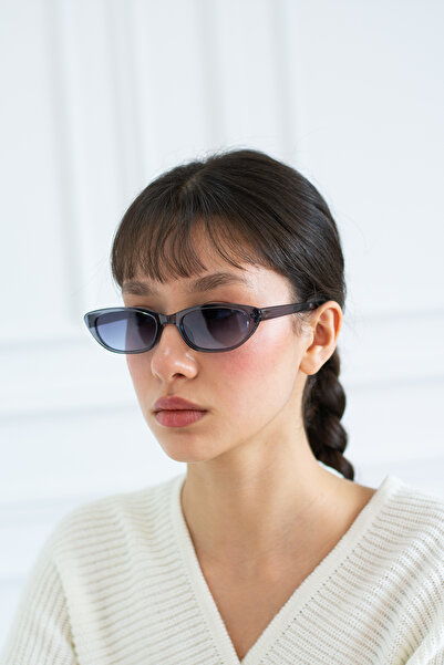 Zealous Women's Stylish Design Black Sunglasses