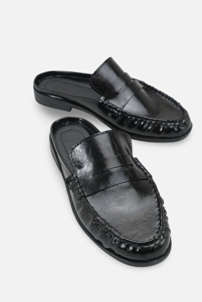 Solo Bag Unisex μαύρες δερμάτινες παντόφλες μοκασίνι με κλειστή μπροστινή πλε...