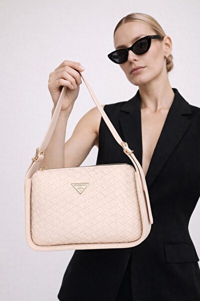 NOTHING Γυναικεία τσάντα μπαγκέτα με πλεκτό κρεμ λουράκι ζώνης και ρυθμιζόμεν...