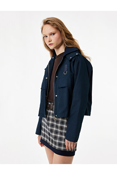 Koton Kapüşonlu Uzun Kollu Çıtçıt Düğmeli Cepli Fermuarlı Ceket