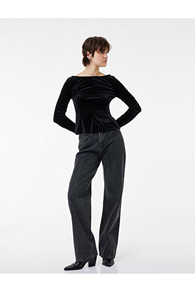 Koton εφαρμοστό Μακρυμάνικο βελούδινο μπλουζάκι Peplum με λαιμόκοψη καγιάκ