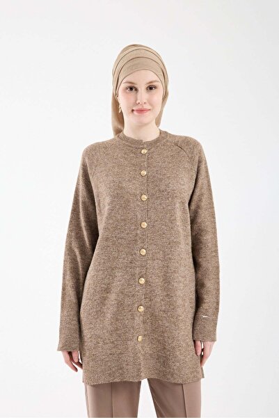 Invee Soft knit cardigan beige