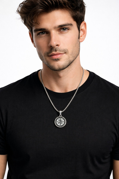 MakeWell Men's Compass Pendant Stainless Steel Non Tarnish Chain Necklace Vin...