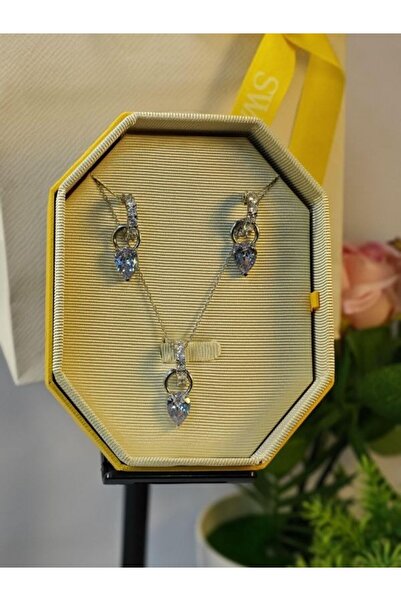 Generic Hoop Earring with Chain Link