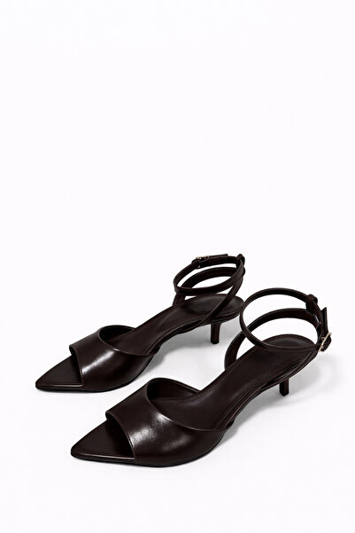 STRASWANS Noah Women's Heeled Wrinkled Leather Sandals Brown