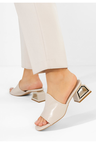 B T Shoes Μιουλ με χοντρό τακούνι Αλεξάνδρεια μπεζ