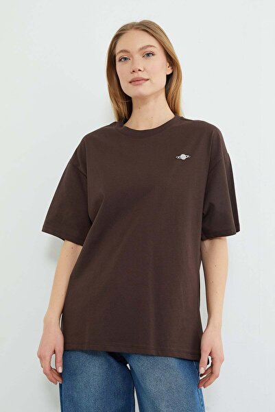 Fulla Moda Metal-Accented Crew Neck Casual T-Shirt