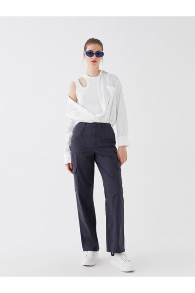 LC Waikiki Pantaloni cargo de damă din gabardină, croială standard