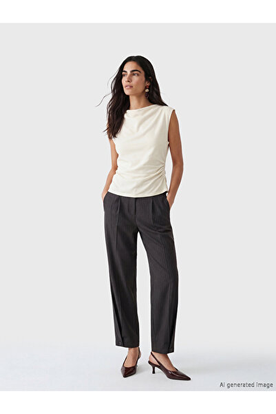 LC Waikiki Pantaloni de damă cu croială lejeră, cu dungi, din material plisat
