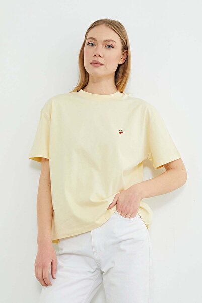 Fulla Moda Crew Neck T-Shirt with Cherry Accessories