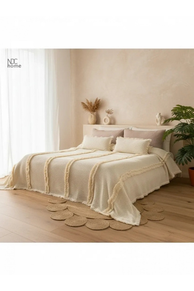 NDC HOME مفرش سرير محبوك كريمي كبير الحجم مزين بالدانتيل والشرابات - 240x260