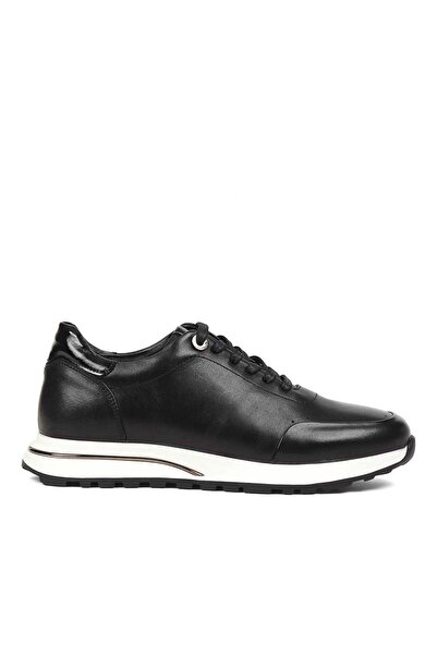 Celal Gültekin Erkek Siyah Bağcıklı Kalın Tabanlı Deri Sneaker