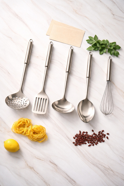 Chefstar PASLANMAZ ÇELİK 5 PARÇA MUTFAK SETİ KEPÇE,SPATULA,ÇIRPICI,KEVGİR,SER...