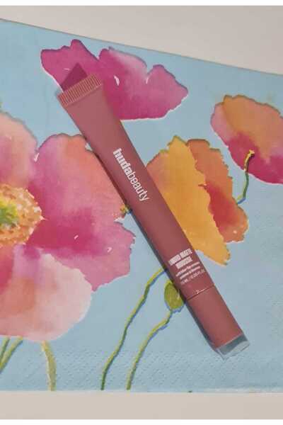 Huda Beauty Υγρό ματ μάους