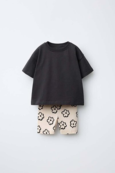 Magu Girl's Cotton Anthracite T-Shirt Floral Patterned Leggings Set