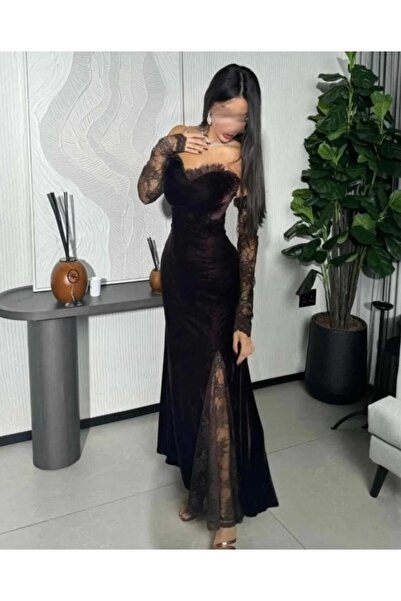 Mira ✨   ~ Velvet Evening Gown with Unique Lace Sleeves