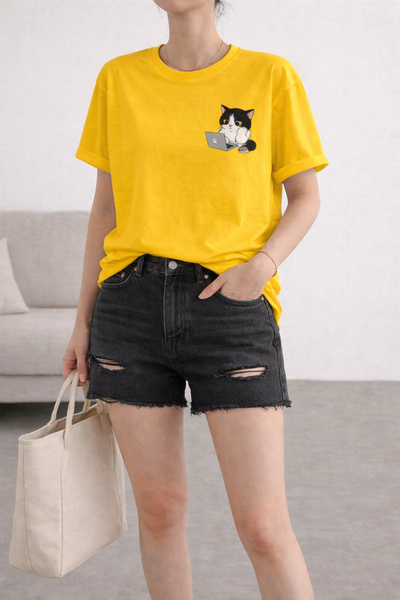 ArtYus Business Cat Printed Unisex Oversize T-Shirt with Laptop - Cotton Crew...