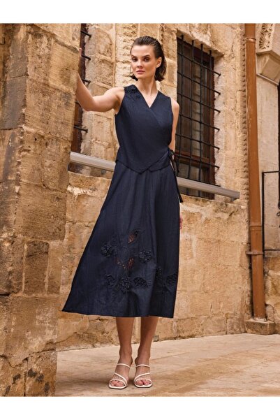 Unique Γιλέκο από ύφασμα τζιν με λεπτομέρειες κεντήματος