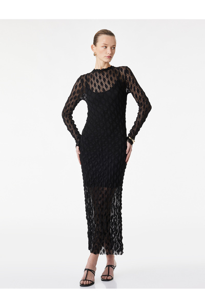 Koton εφαρμοστό Μίνι φόρεμα με λεπτές τιράντες και γιακά Degaje