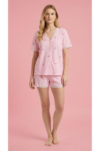 MEBA Women's Short Sleeve Lace Detailed Buttoned Wrinkled Shorts Pajama Set