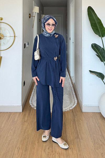 Tesettür Diyarı Σετ ισλαμικής ενδυμασίας από ύφασμα Ardila Modal με πλαϊνό δέ...