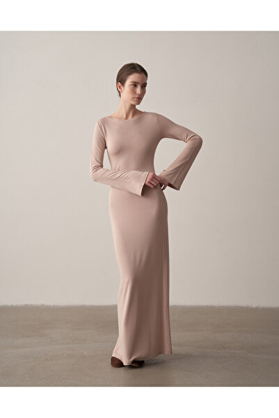 Kuğu Collection Kayık Yaka Uzun Kollu Fit Uzun Elbise Bej