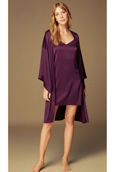 BONJOUR MADAME Σατέν κοντό νυχτικό με λαιμόκοψη V και σετ ρόμπας BM-1529