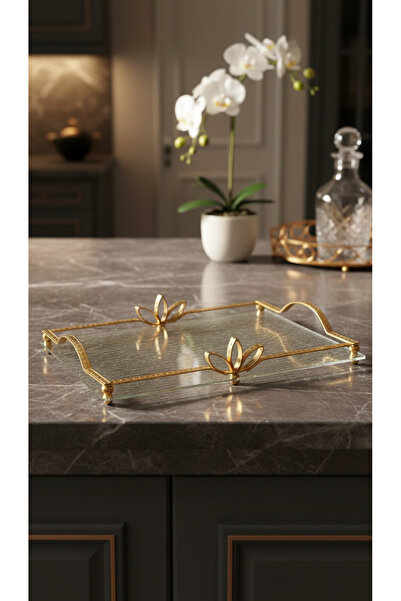 Generic An elegant and versatile serving tray for hospitality
