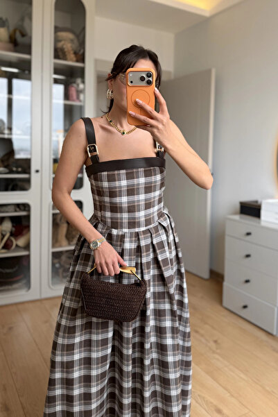 Tulipabutik Καρό φόρεμα με λεπτομέρεια από ζώνη στη μέση