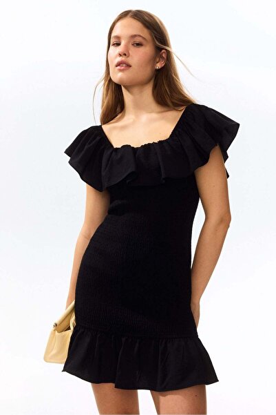 H&M Flounced off-the-shoulder dress