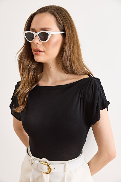 Olalook Γυναικεία Μαύρη Διαφανής Μπλούζα με Λεπτομέρεια Ντραπέ στον Ώμο και Κ...