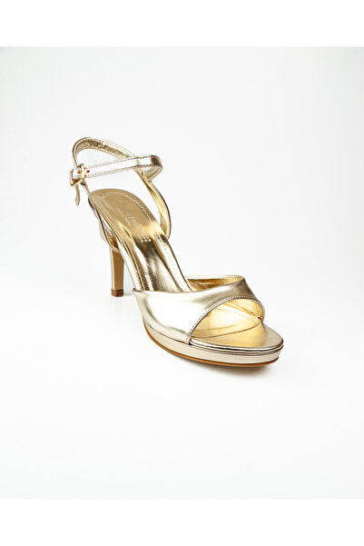 MİSS PARK MODA 1301 Χρυσά βραδινά γυναικεία παπούτσια με λεπτό τακούνι